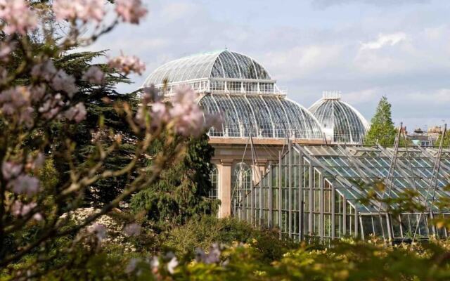 Botanic Garden Apartment Edinburgh