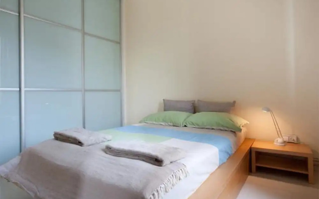 Akira Flats Marina Apartments