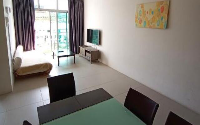 Cameron's Square Apartment