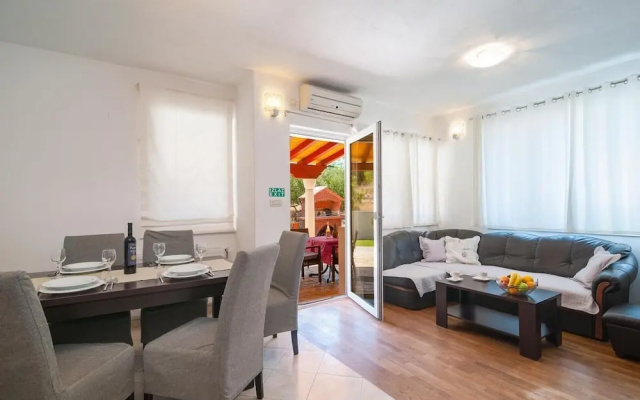 Apartment Irena