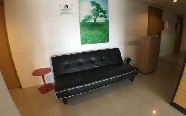 Star Apartment Lt. 19 & 20