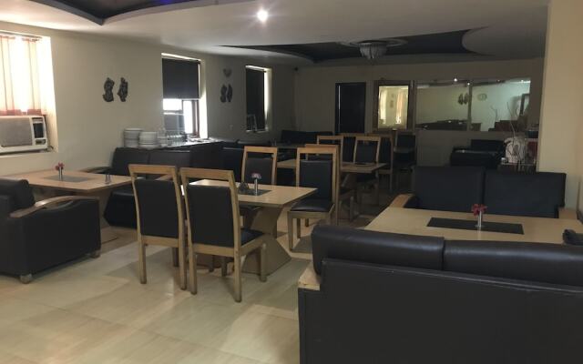 Hotel Shoba International