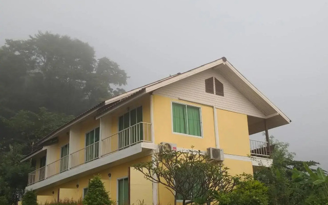 Mai Ngern Mai Thong Resort