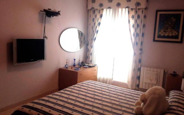 Townhouse-Air-conditioned-100-mt-from-the-sea