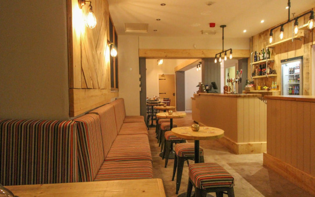 Scarborough Travel and Holiday Lodge