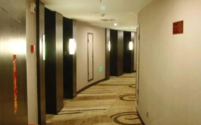 Eastern Kaiyue Business Hotel