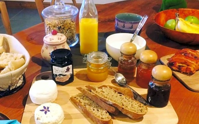 Bed and Breakfast Chantemerle 1741