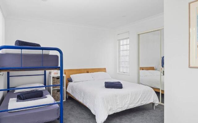 Absolute Waterfront @ Anna Bay