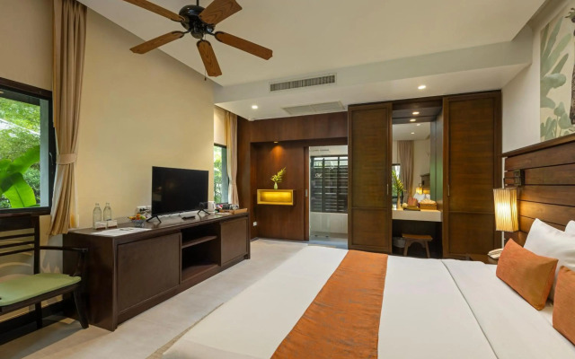 Khaolak Wanaburee Resort