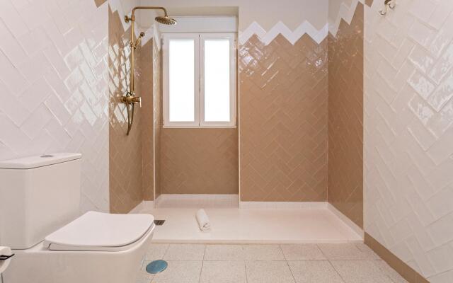 Exclusive 5BD apartment in down town Granada. Recogidas II