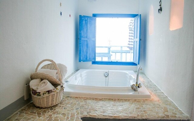 Hwaseong Santorini Pension 8