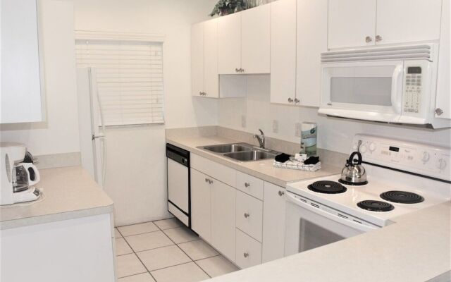 Jamaica Royale 088 - 2 Br Condo