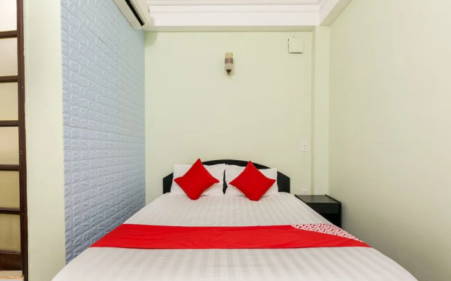 Hoang Dat Hotel by OYO Rooms