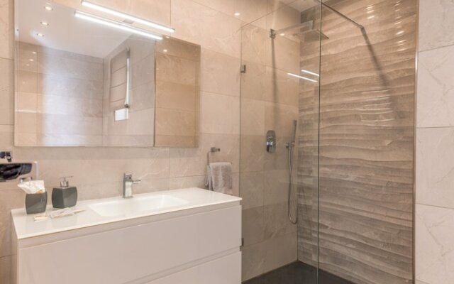 Harbour View Spacious 2BR Apartment