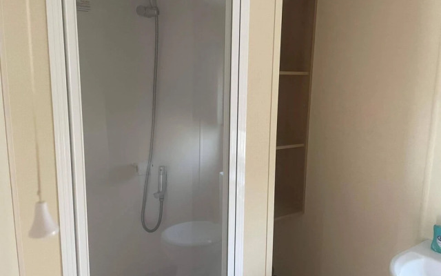 2 Bedroom Caravan in Hunstanton Dogs go Free