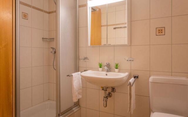 Apartment Heida A 5 Ovronnaz