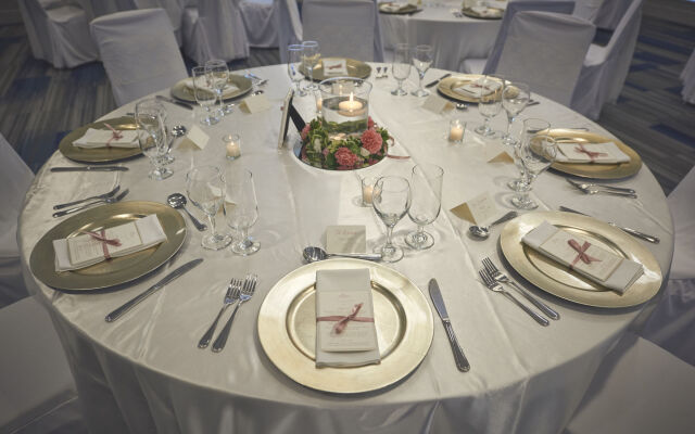 Holiday Inn Express & Suites St John's Airport by IHG