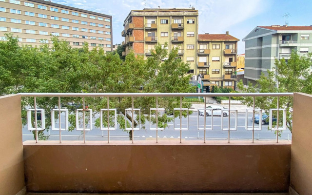 Convenient 3-Bedroom Apartment next to Bom Sucesso