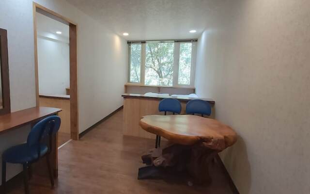 Sanhua B & B