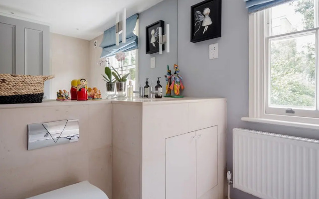 Exquisite Designers Abode