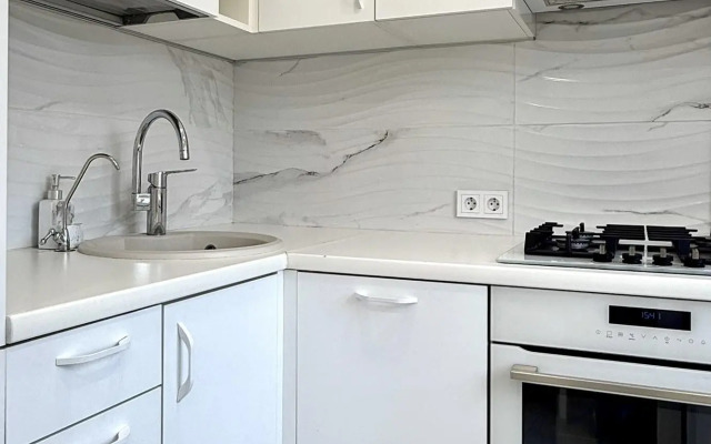 Apart Mari на набережной Адмирала Трибуца 63