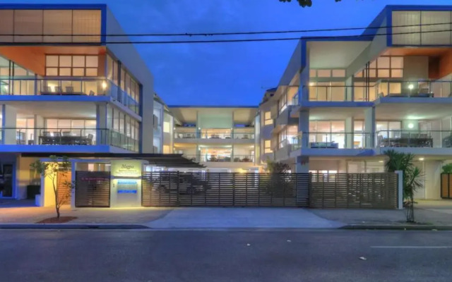 Maggies Beachfront Apartments