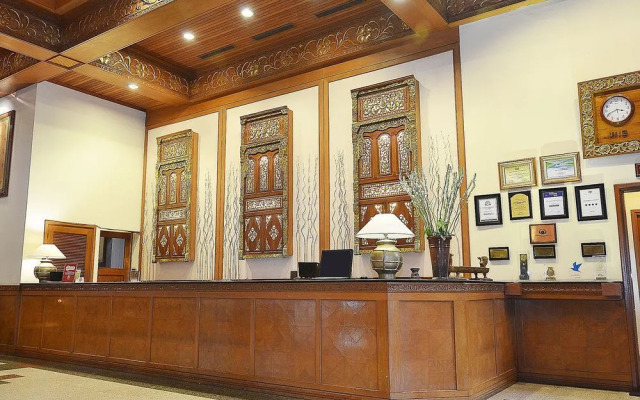 ZEN Premium Singgasana Gunungsari