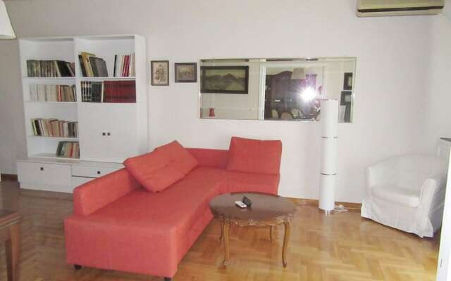 Luxurious Cozy Stay in the Heart of the City