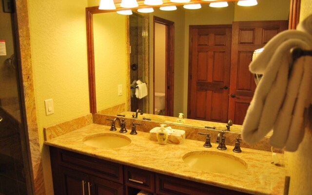 White Pines 2-BD at Westgate - Eureka