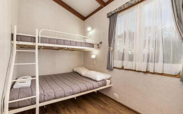 Reflections Lake Burrendong - Holiday Park – Guest Rooms – Mumbil