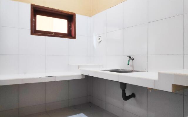 OYO 91112 Tara Kost