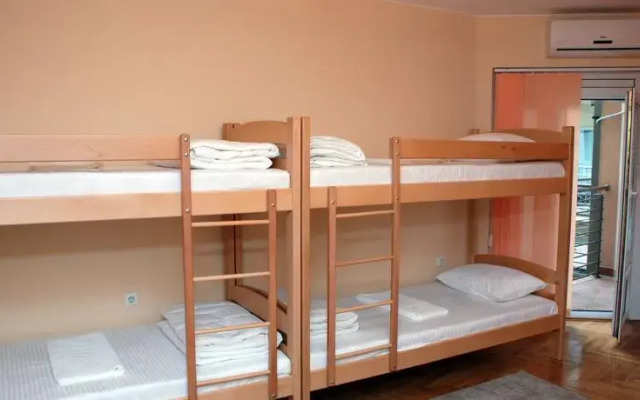 Hostel Frenky