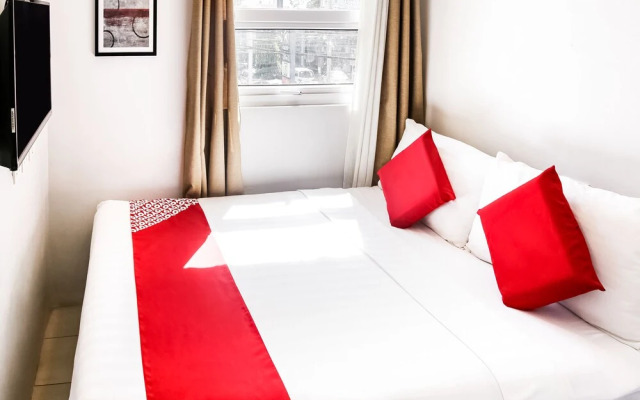 OYO 485 The Rooms By Alinace