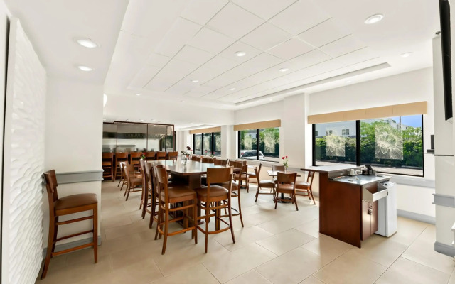 Sonesta Essential Atlantic City West