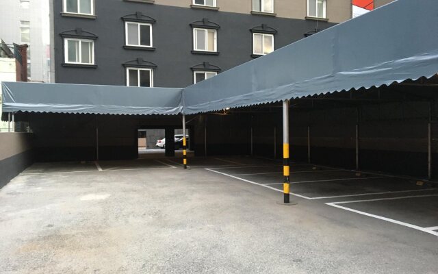 Louis Hotel