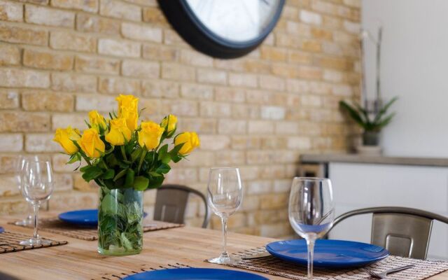 Contemporary Chic home in Kings Cross