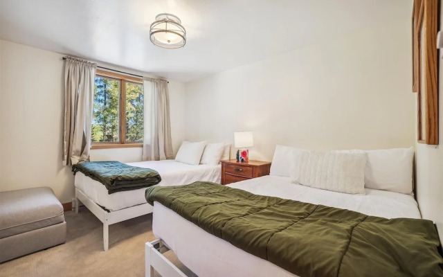 Freeride Haus 3 Bedroom Home by RedAwning