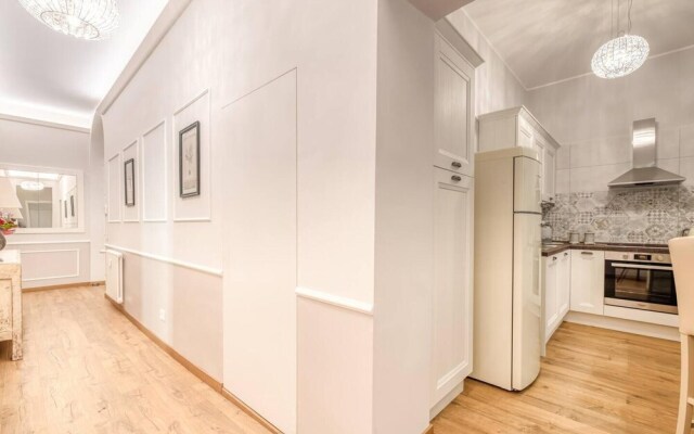 Andromeda Luxury Apartment In Colosseum