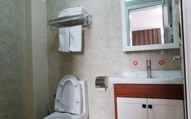 Zhengzhou Fuxuan Hotel