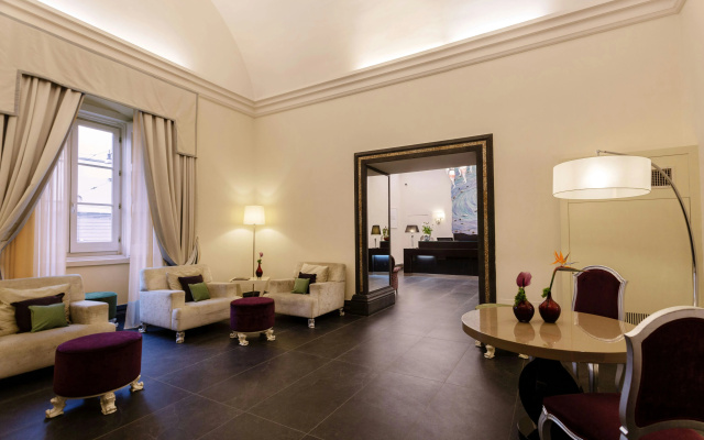 Palazzo Caracciolo Naples - Image 4