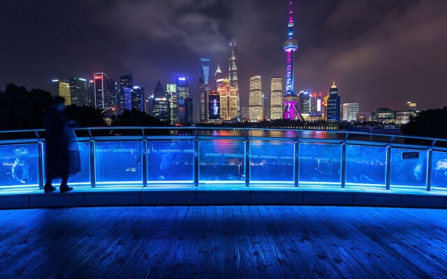 Wonderoom Design Apartment on the Bund