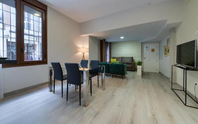 Holidays2Malaga Suites Apartments