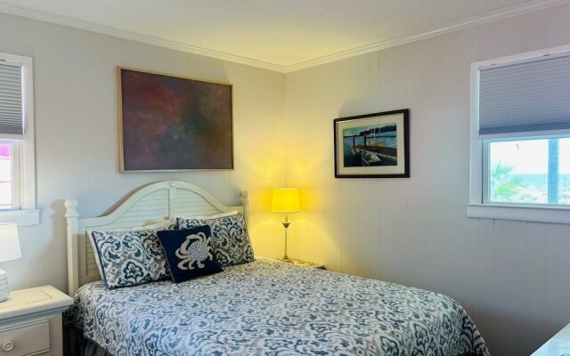 Lime Inn 4 Bedroom Home by RedAwning