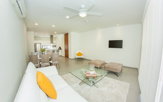 Trendy 2BR condo centermost by Happy Address