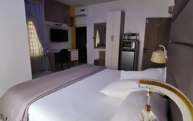 Uphoria Apartments