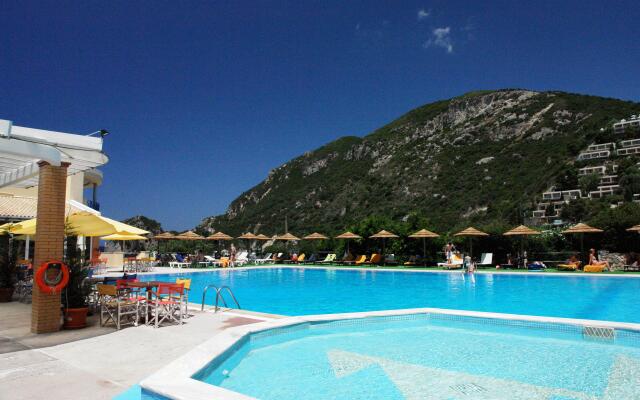 Ithea suites hotel