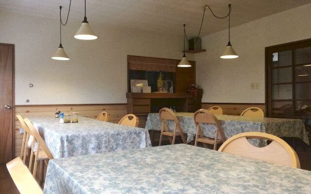 Resort Inn White Silver