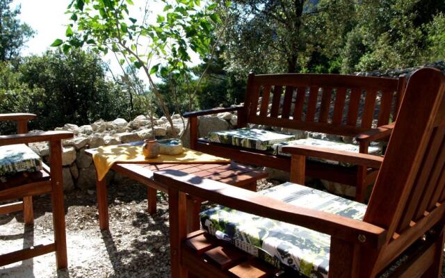 Holiday Home Dalmatinska Kuća