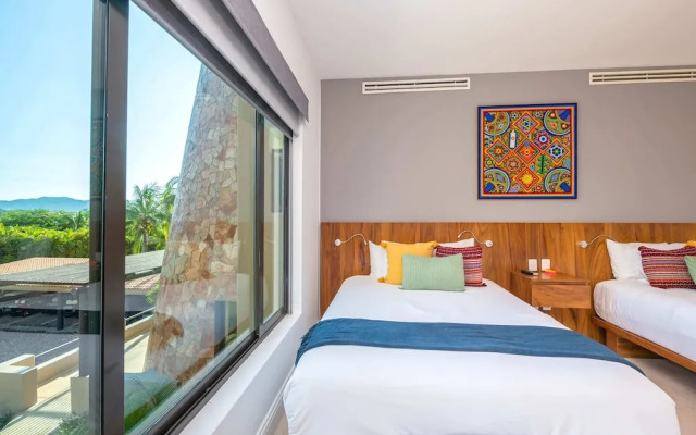 Amazing 3 Bedroom Condo