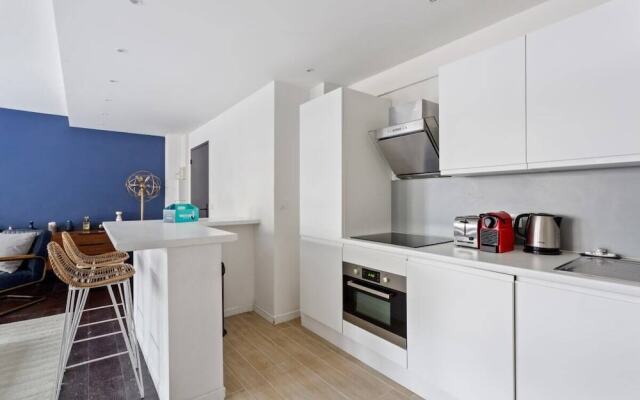 Modern Cosy 1-Bed Apartment Sleeps 6, in Paris